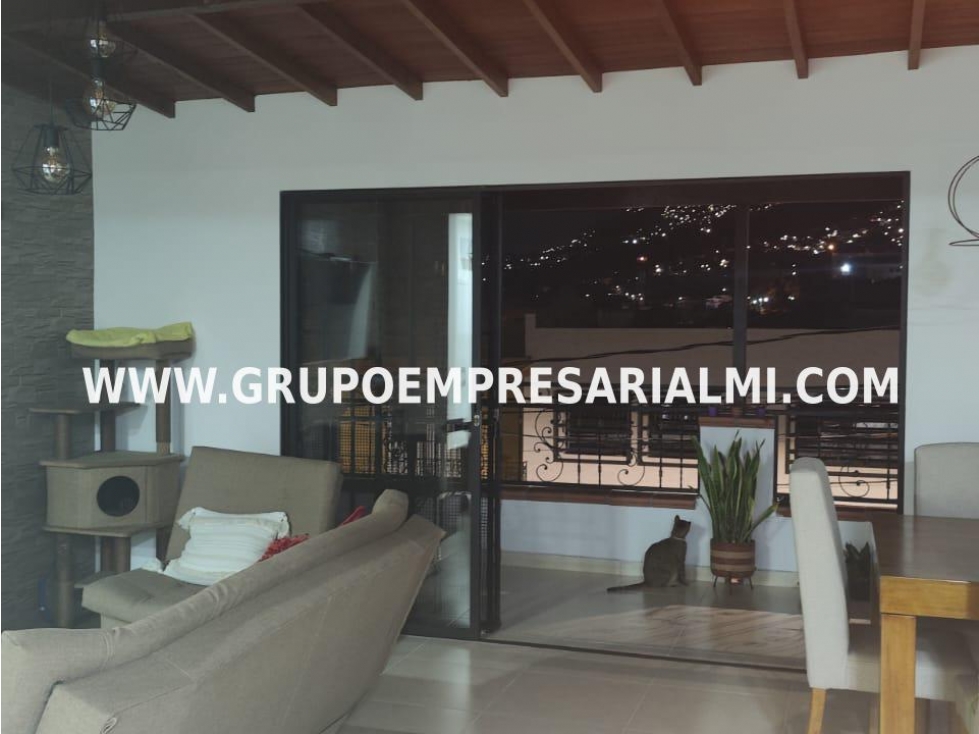 MARAVILLOSA CASA BIFAMILIAR EN VENTA - SECTOR BUENOS ARIES COD: 32472