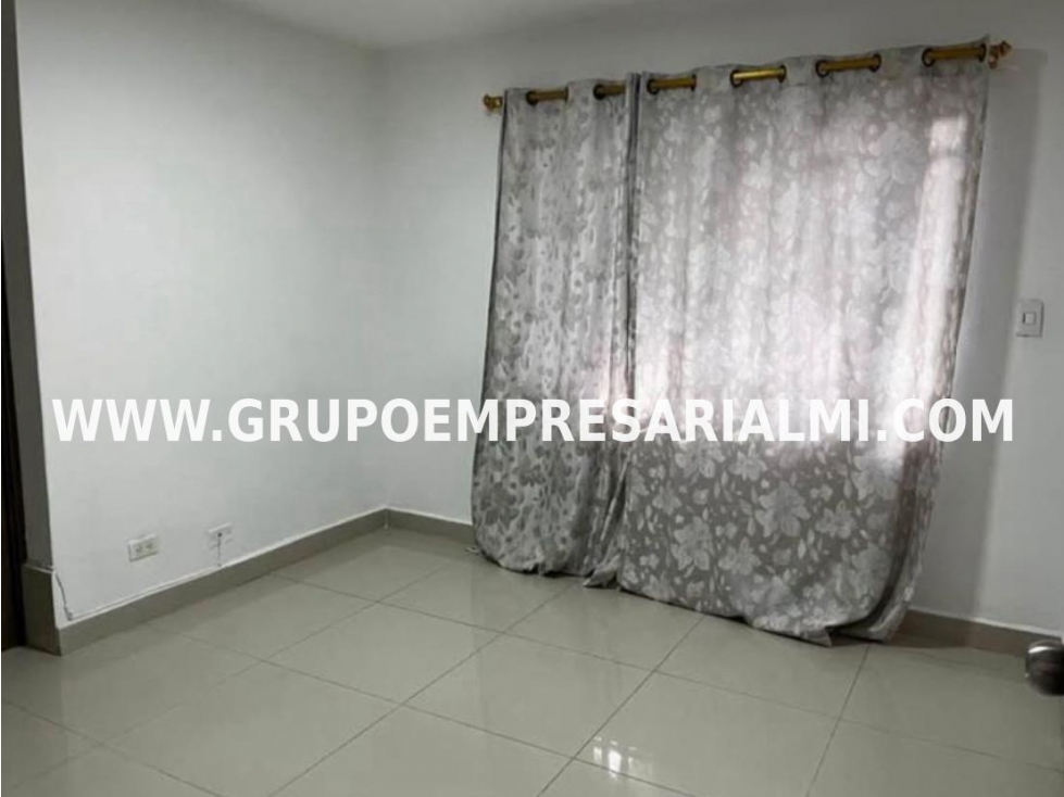 MARAVILLOSA CASA EN VENTA - SECTOR SANTA LUCIA COD: 33328