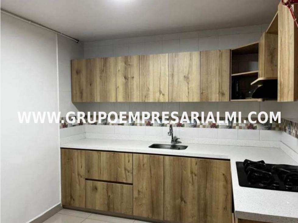 MARAVILLOSA CASA EN VENTA - SECTOR SANTA LUCIA COD: 33328 — foto 2