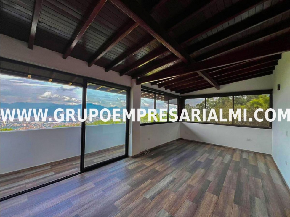 MARAVILLOSA CASA EN VENTA - SECTOR LOMA DEL ESCOBERO COD: 31277 — foto 4
