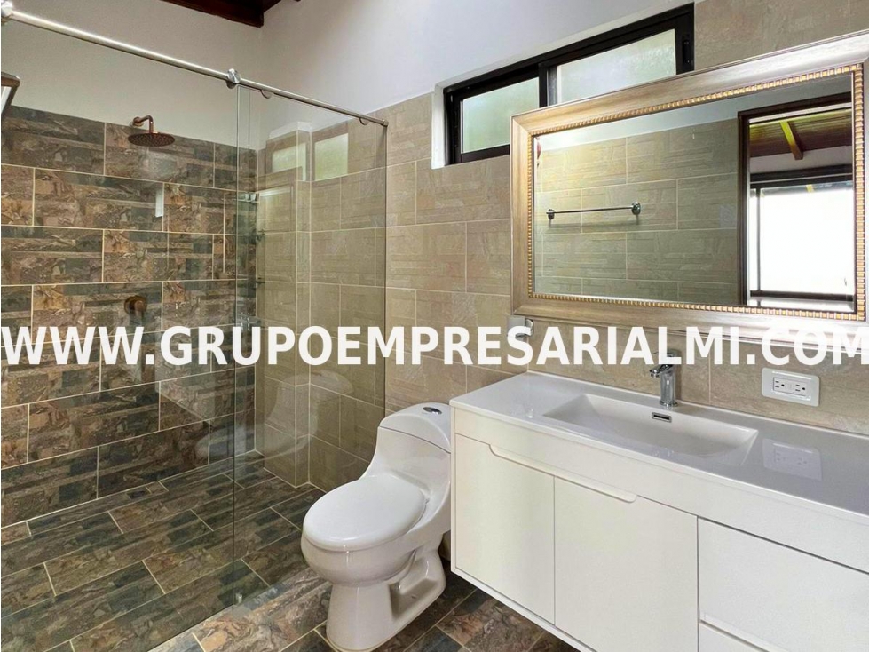 MARAVILLOSA CASA EN VENTA - SECTOR LOMA DEL ESCOBERO COD: 31277 — foto 6