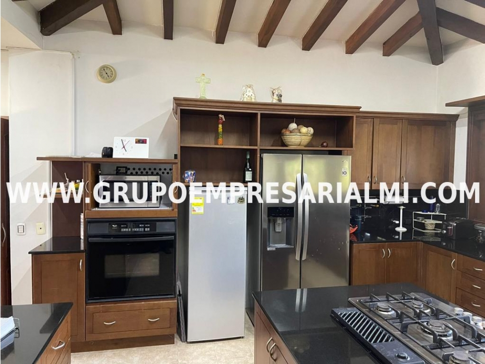 MARAVILLOSA CASA FINCA EN ARRIENDO - SECTOR EL RETIRO COD: 29375 - 5