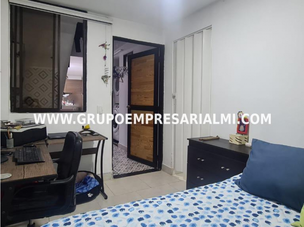 MARAVILLOSA CASA UNIFAMILIAR EN VENTA - SECTOR SAN CAYETANO COD: 32358 — foto 6