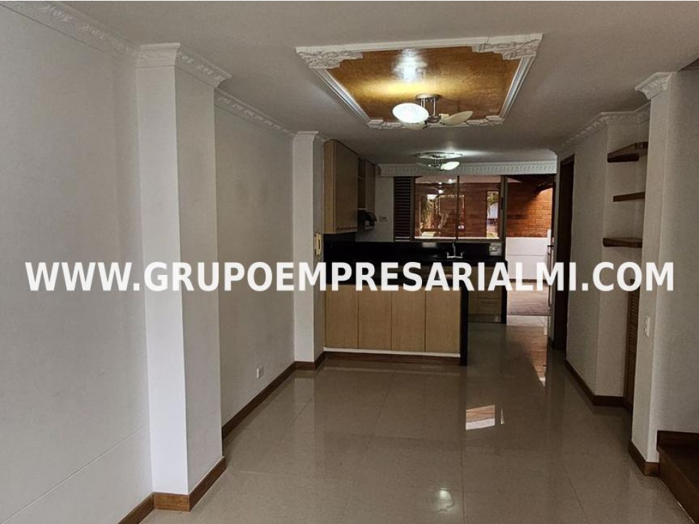 MARAVILLOSA CASA UNIFAMILIAR EN VENTA - SECTOR SURAMÉRICA COD: 32646