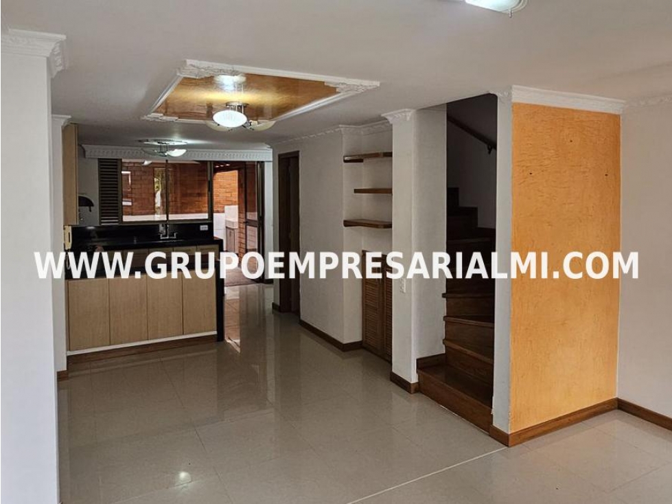 MARAVILLOSA CASA UNIFAMILIAR EN VENTA - SECTOR SURAMÉRICA COD: 32646 — foto 2