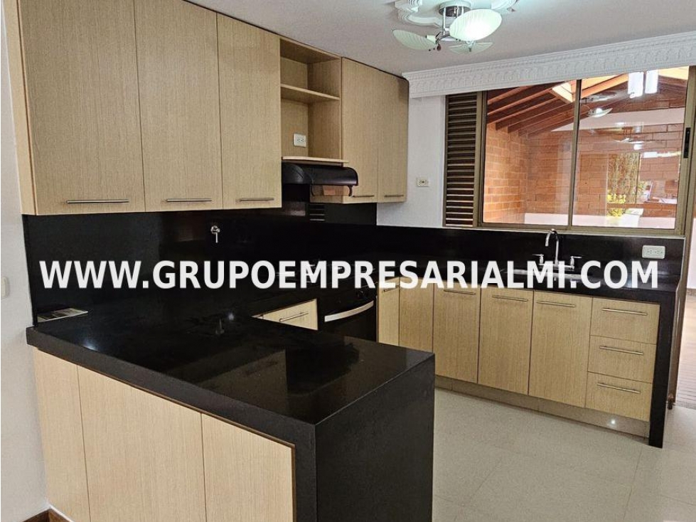 MARAVILLOSA CASA UNIFAMILIAR EN VENTA - SECTOR SURAMÉRICA COD: 32646 — foto 3
