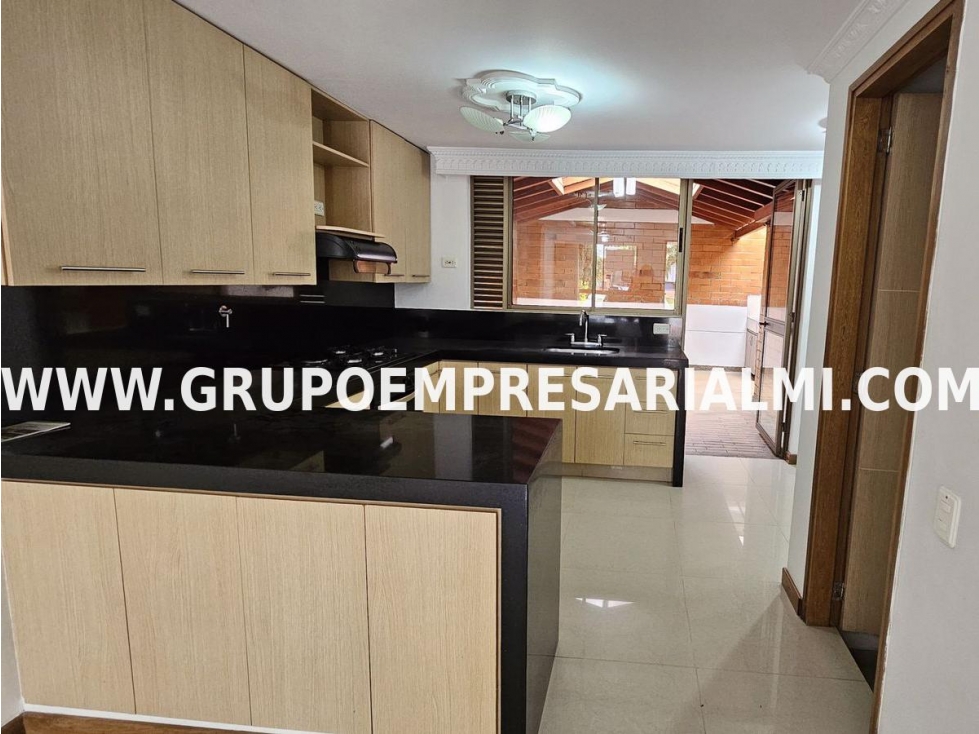MARAVILLOSA CASA UNIFAMILIAR EN VENTA - SECTOR SURAMÉRICA COD: 32646 — foto 4