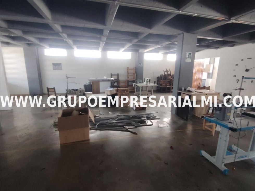 MARAVILLOSA OFICINA EN ARRIENDO - SECTOR SIMÓN BOLÍVAR COD: 33849 - 6