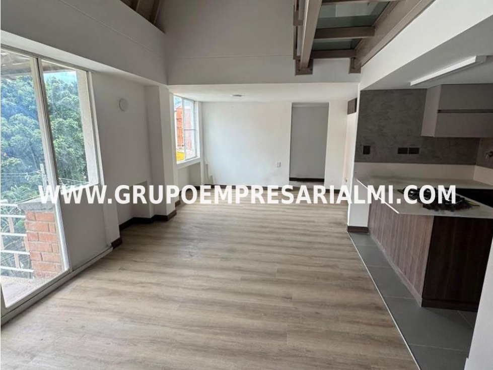 MARAVILLOSO APARTAMENTO DÚPLEX EN VENTA - SECTOR LAURELES COD: 33524