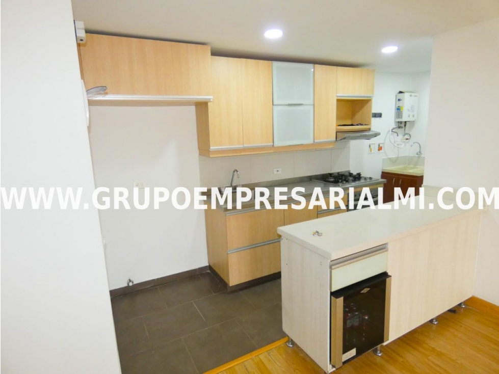 MARAVILLOSO APARTAMENTO EN ARRIENDO - SECTOR CIUDAD DEL RÍO COD: 31231 — foto 2