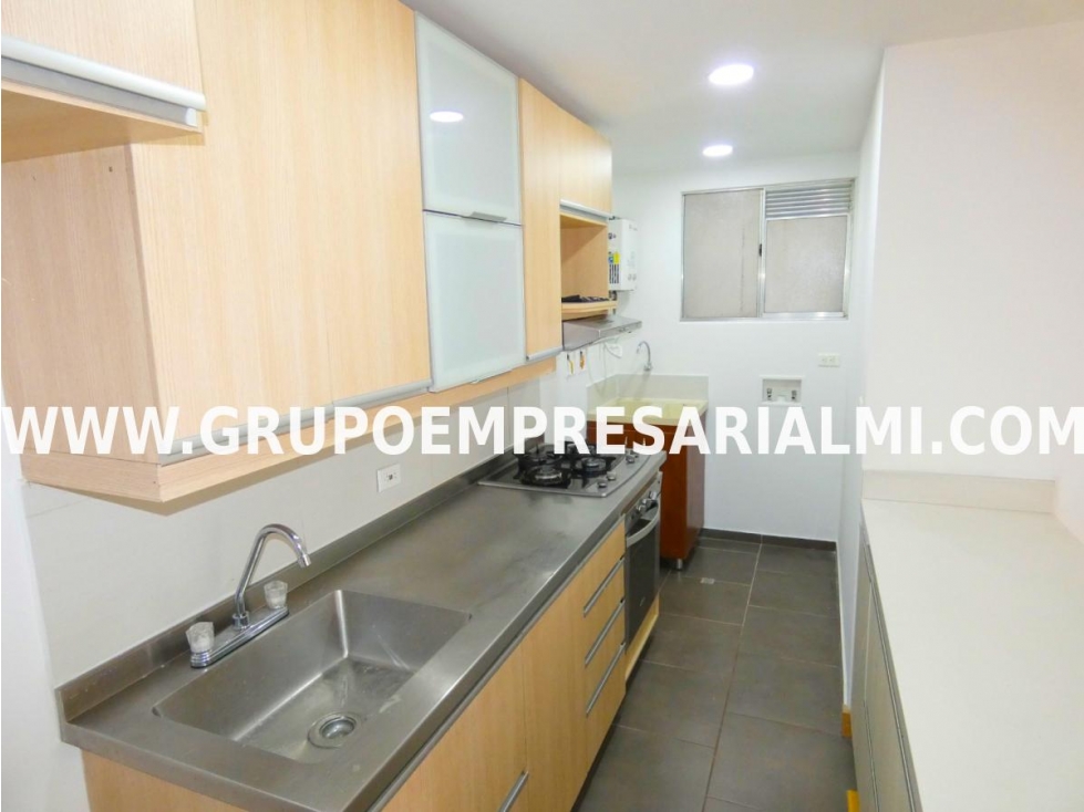 MARAVILLOSO APARTAMENTO EN ARRIENDO - SECTOR CIUDAD DEL RÍO COD: 31231 — foto 3