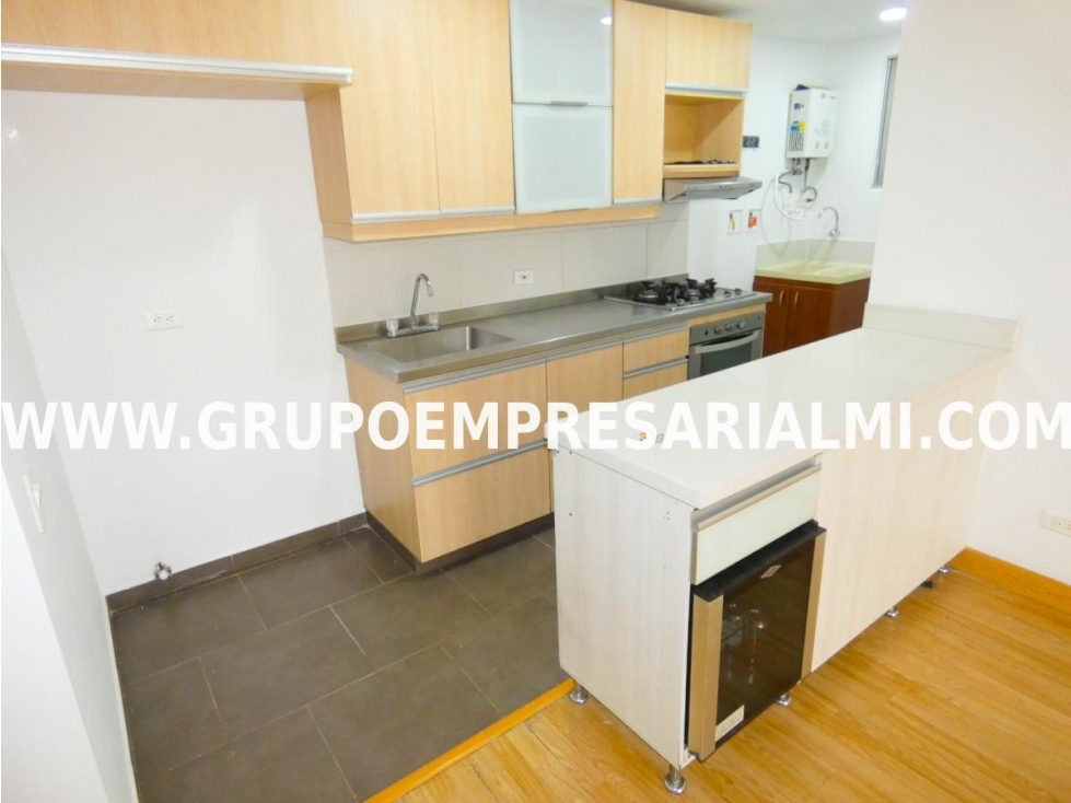 MARAVILLOSO APARTAMENTO EN ARRIENDO - SECTOR CIUDAD DEL RÍO COD: 31231 — foto 4