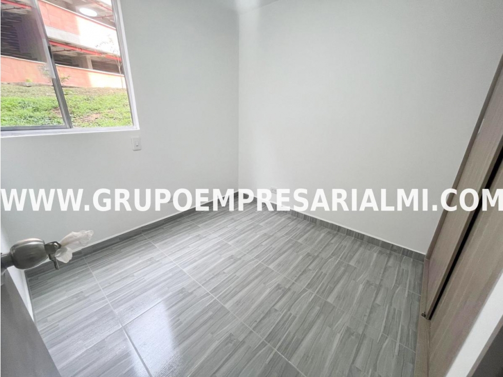 MARAVILLOSO APARTAMENTO EN ARRIENDO - SECTOR PAJARITO COD: 31443 — foto 2