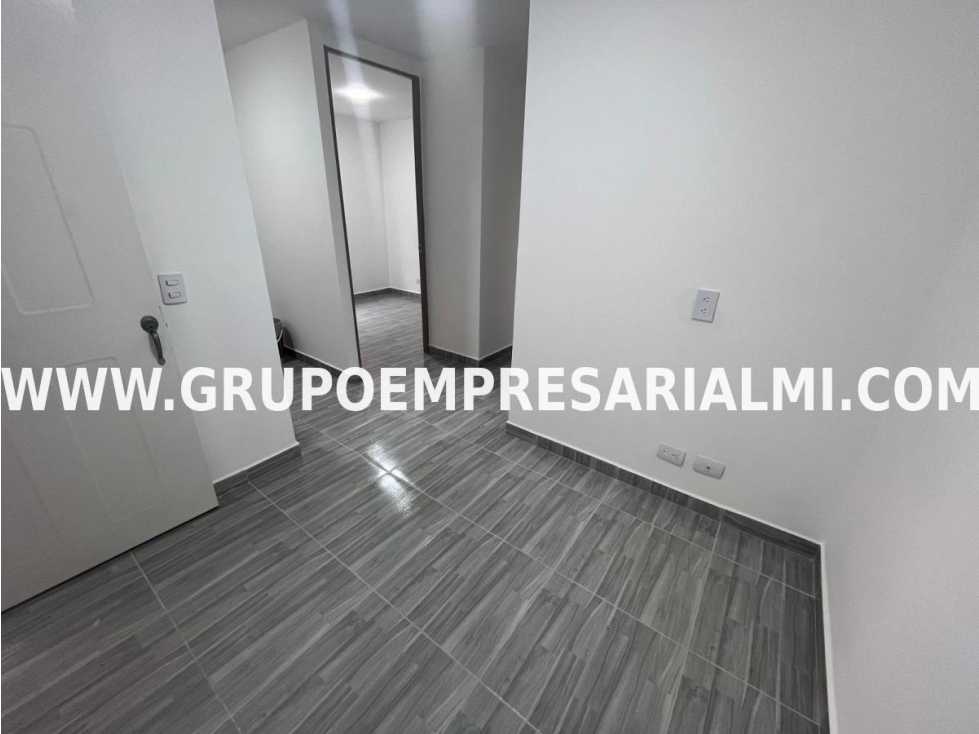 MARAVILLOSO APARTAMENTO EN ARRIENDO - SECTOR PAJARITO COD: 31443 — foto 3