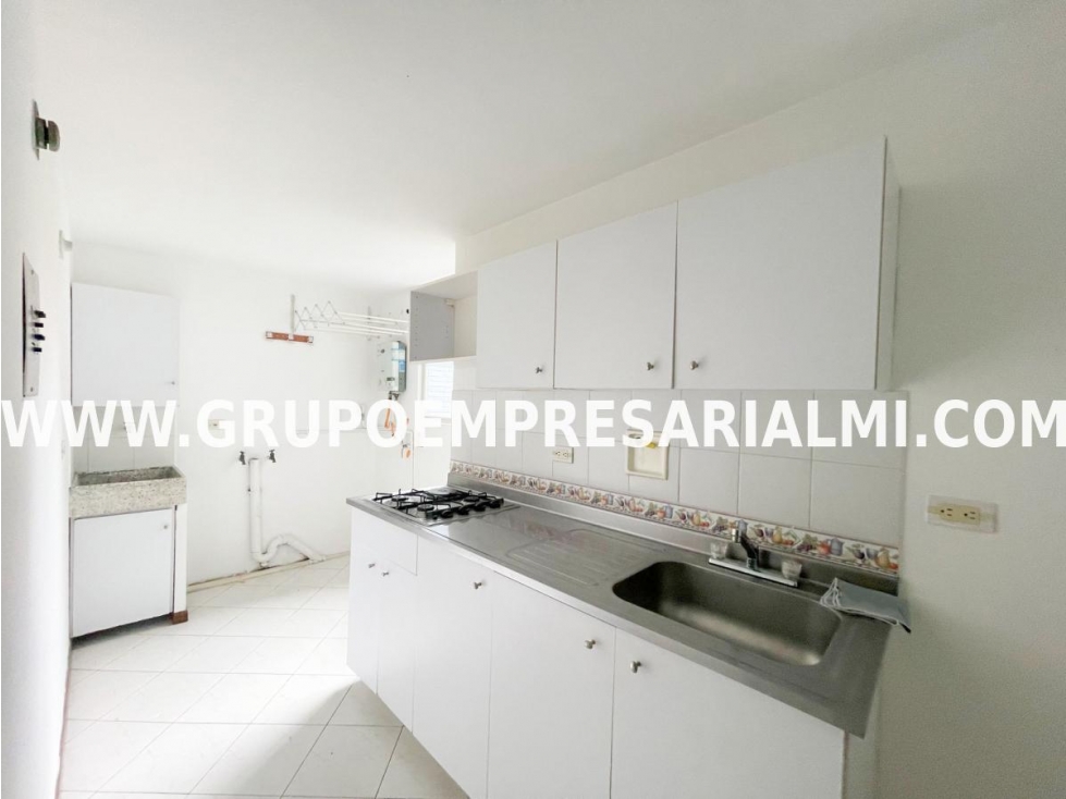 MARAVILLOSO APARTAMENTO EN ARRIENDO - SECTOR LOMA DEL INDIO COD: 31855 — foto 3