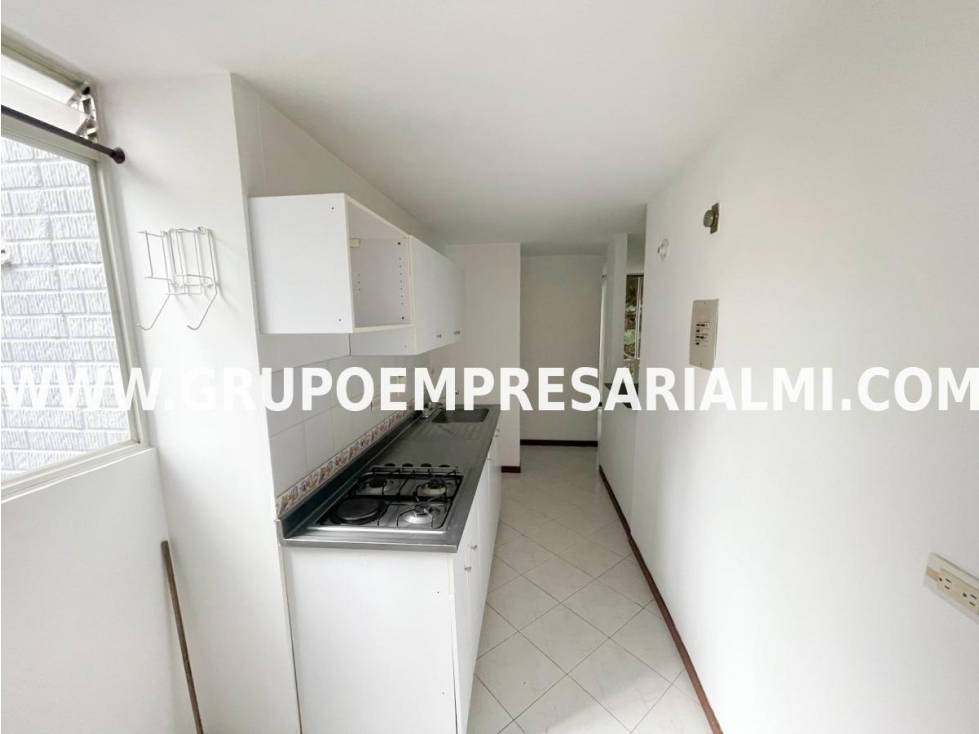 MARAVILLOSO APARTAMENTO EN ARRIENDO - SECTOR LOMA DEL INDIO COD: 31855 — foto 4