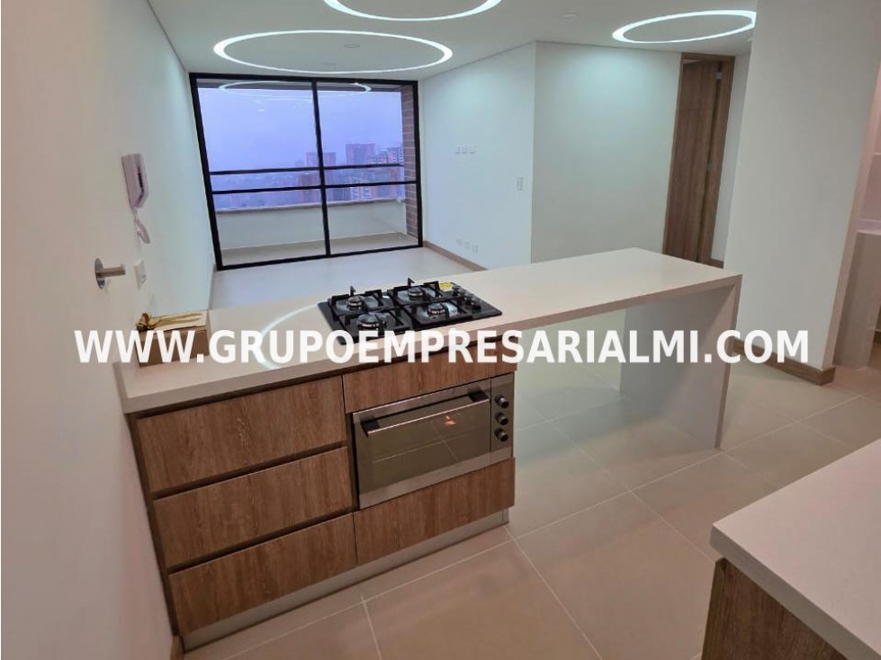 MARAVILLOSO APARTAMENTO EN ARRIENDO - SECTOR LOMA DEL BARRO COD: 32060 — foto 3