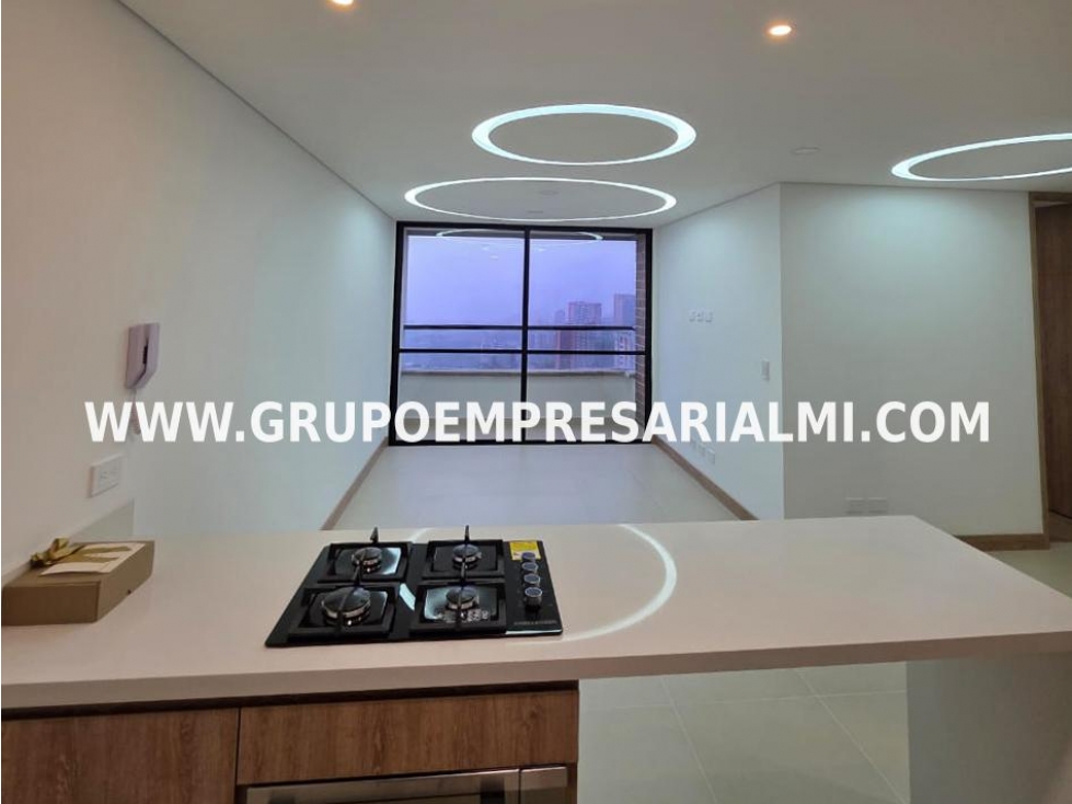 MARAVILLOSO APARTAMENTO EN ARRIENDO - SECTOR LOMA DEL BARRO COD: 32060 — foto 4