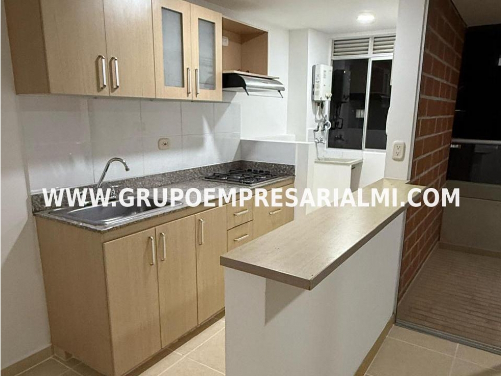MARAVILLOSO APARTAMENTO EN ARRIENDO - SECTOR SAN JOSE COD: 32172 — foto 2