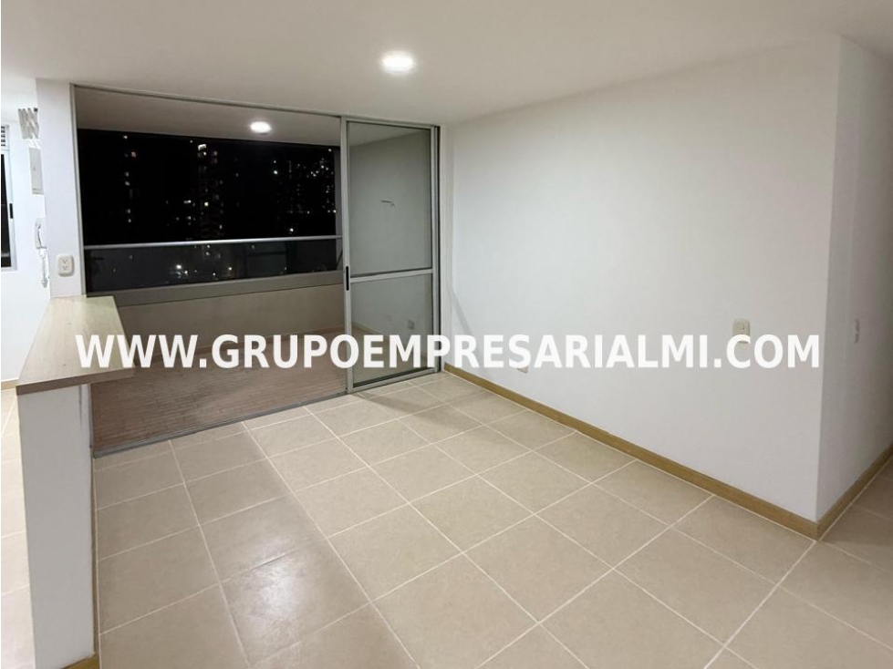 MARAVILLOSO APARTAMENTO EN ARRIENDO - SECTOR SAN JOSE COD: 32172