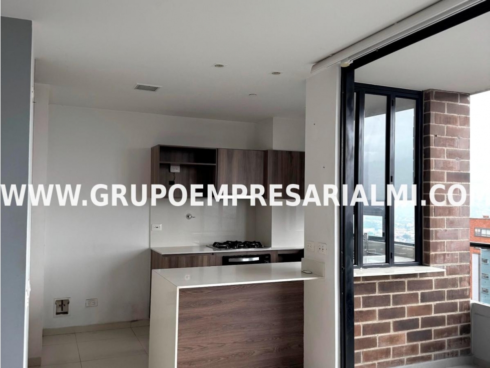 MARAVILLOSO APARTAMENTO EN ARRIENDO - SECTOR CASTROPOL COD: 32341 — foto 2