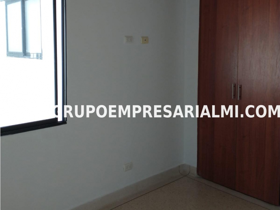 MARAVILLOSO APARTAMENTO EN ARRIENDO - SECTOR LA GLORIA COD: 32433 — foto 4