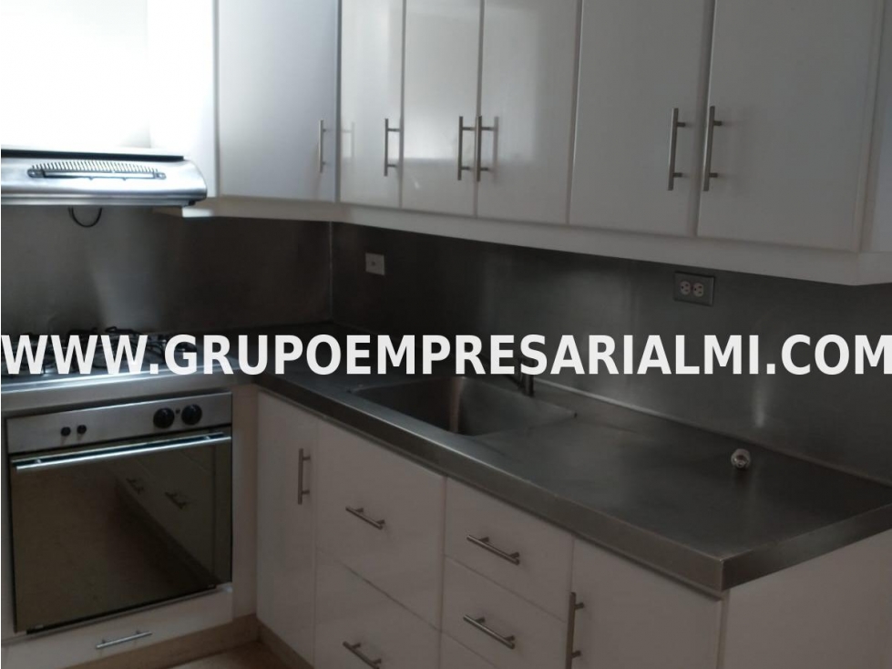MARAVILLOSO APARTAMENTO EN ARRIENDO - SECTOR LA GLORIA COD: 32433 — foto 2
