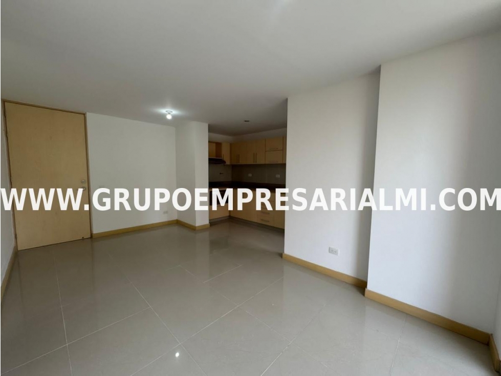 MARAVILLOSO APARTAMENTO EN ARRIENDO - SECTOR EL ESMERALDAL COD: 32733 — foto 2