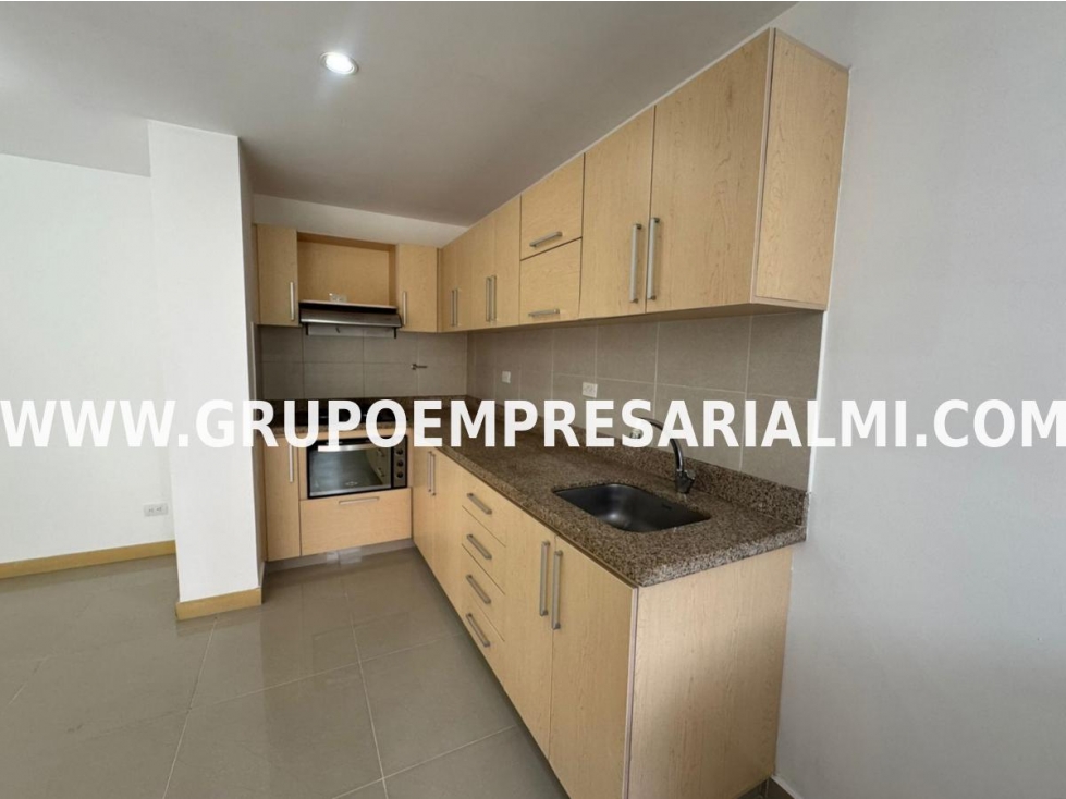 MARAVILLOSO APARTAMENTO EN ARRIENDO - SECTOR EL ESMERALDAL COD: 32733 — foto 3