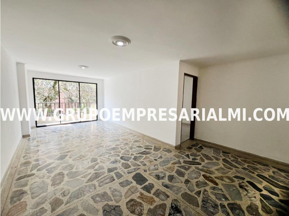 MARAVILLOSO APARTAMENTO EN ARRIENDO - SECTOR SIMÓN BOLÍVAR COD: 27746