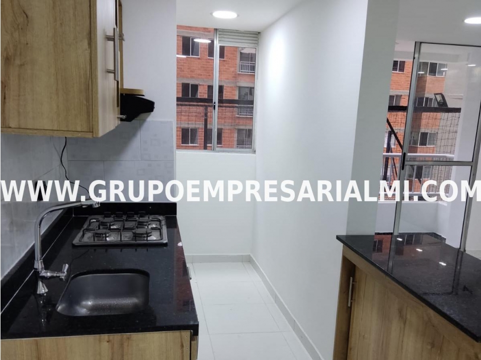 MARAVILLOSO APARTAMENTO EN VENTA - SECTOR SAN JOSE COD: 31053 — foto 4