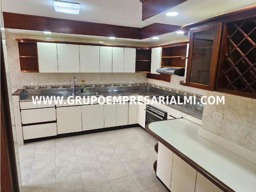 MARAVILLOSO APARTAMENTO EN VENTA - SECTOR PROVENZA COD: 32400 — foto 3