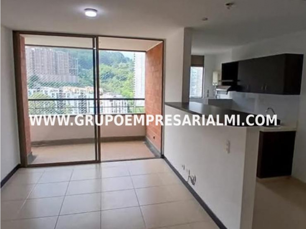 MARAVILLOSO APARTAMENTO EN VENTA - SECTOR LOMA DEL INDIO COD: 32406
