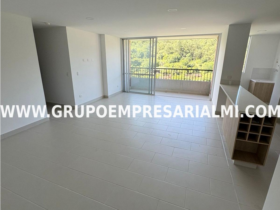 MARAVILLOSO APARTAMENTO EN VENTA - SECTOR LOS COLORES COD: 32605 — foto 2