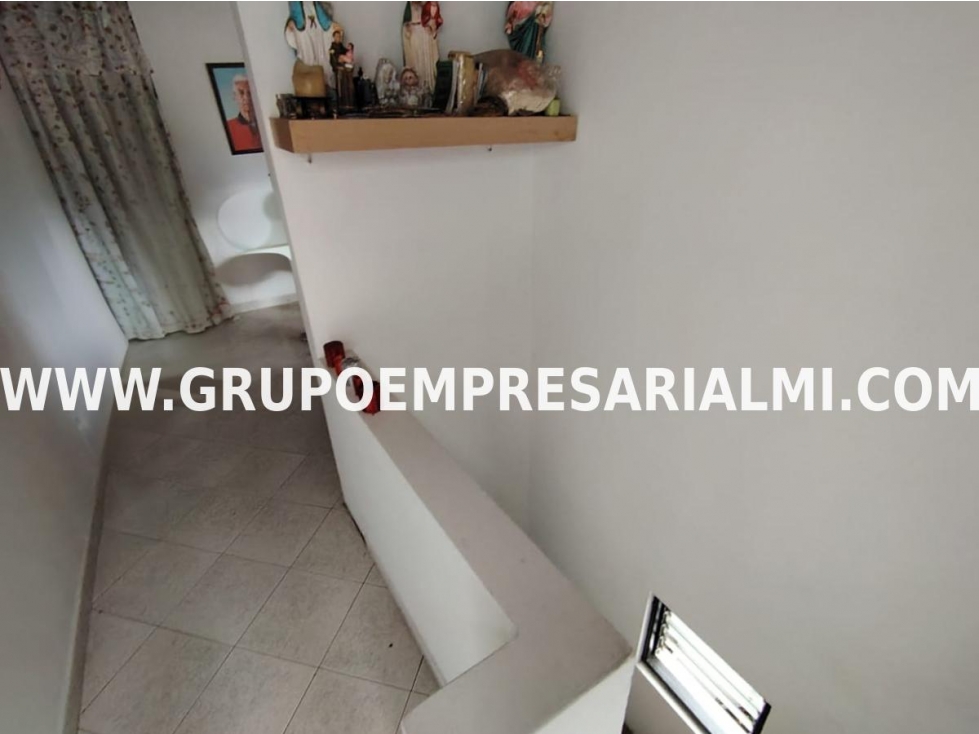 AMPLIA CASA EN VENTA - SECTOR BUENOS AIRES / MEDELLIN COD: 33695 — foto 4