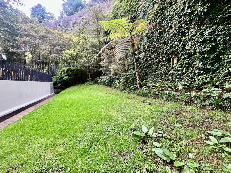 Peñas Blancas maravilloso apto con terraza y jardín