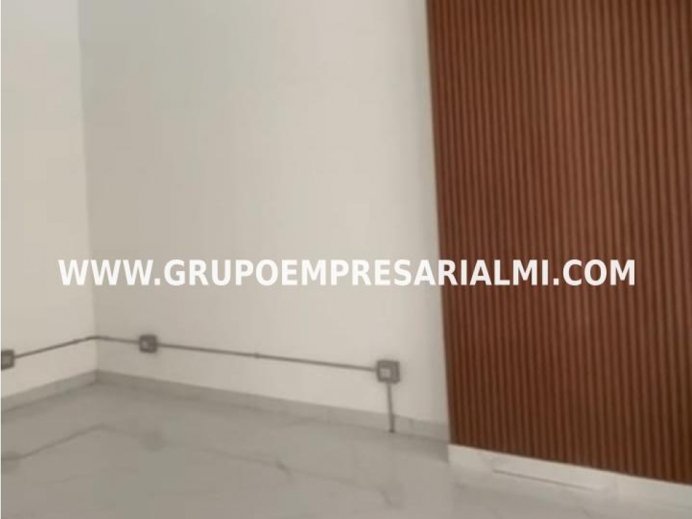 MARAVILLOSO LOCAL EN ARRIENDO - SECTOR LOS COLORES COD: 32815