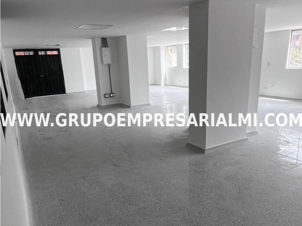 MARAVILLOSO LOCAL EN VENTA - SECTOR MARÍA AUXILIADORA COD: 32545 - 3