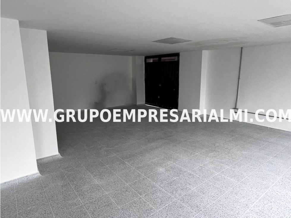 MARAVILLOSO LOCAL EN VENTA - SECTOR MARÍA AUXILIADORA COD: 32545 - 4