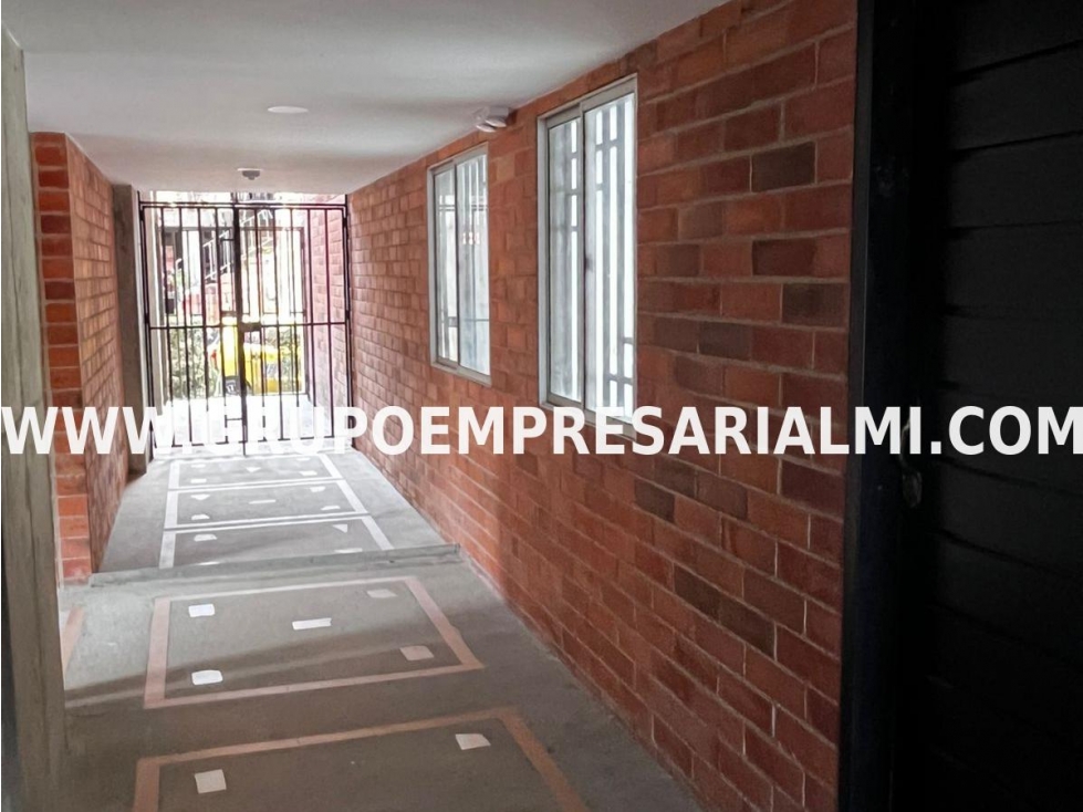 MARAVILLOSO LOCAL EN VENTA - SECTOR MARÍA AUXILIADORA COD: 32545 - 6
