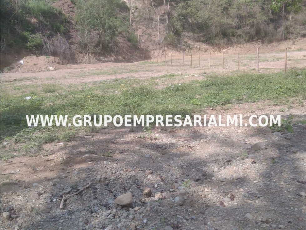 MARAVILLOSO LOTE EN VENTA - SECTOR SANTAFÉ DE ANTIOQUIA COD: 31086 - 1