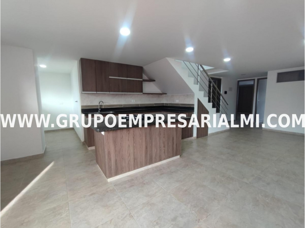 MARAVILLOSO PENTHOUSE EN VENTA - SECTOR SIMÓN BOLÍVAR COD: 32243 — foto 2