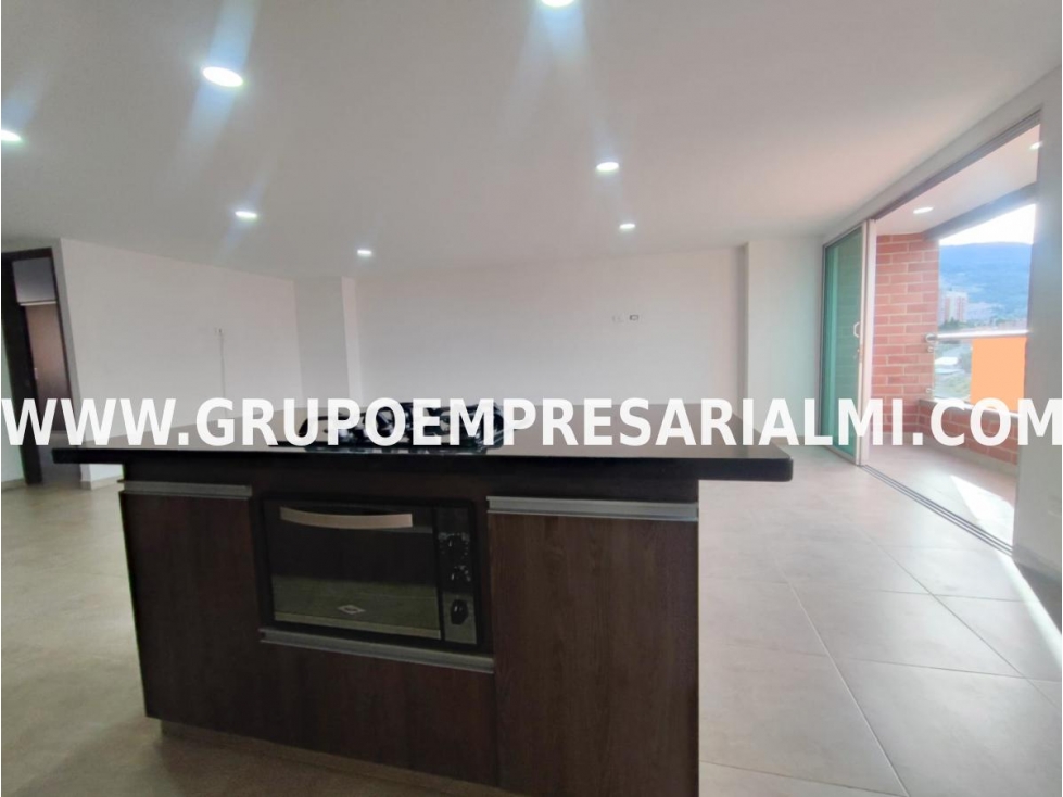 MARAVILLOSO PENTHOUSE EN VENTA - SECTOR SIMÓN BOLÍVAR COD: 32243 — foto 4