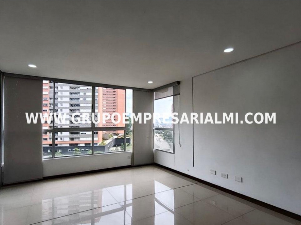 MARAVILLSO APARTAMENTO EN ARRIENDO - SECTOR LOS BALSOS COD: 33897 — foto 4