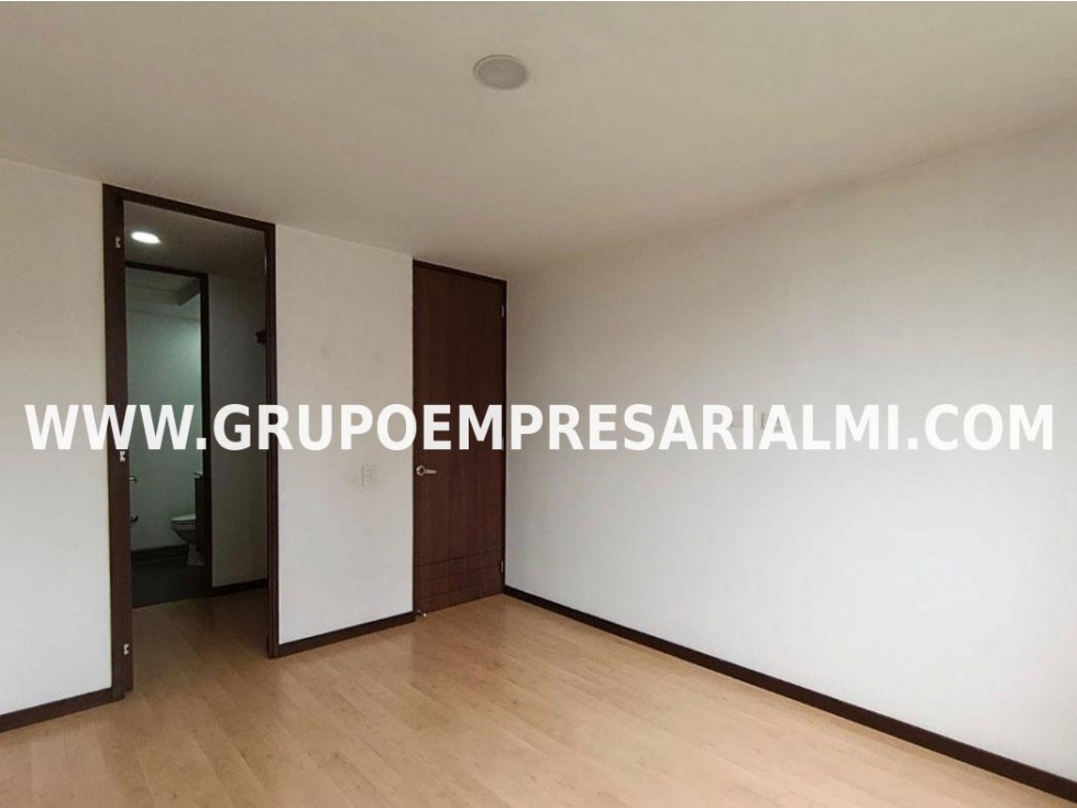 MARAVILLSO APARTAMENTO EN ARRIENDO - SECTOR LOS BALSOS COD: 33897 — foto 6