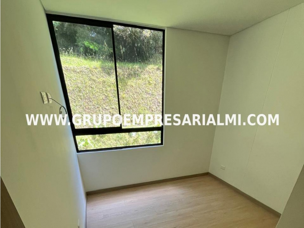 MARAVILLSO APARTAMENTO EN VENTA - SECTOR EL RETIRO COD: 32633 — foto 5