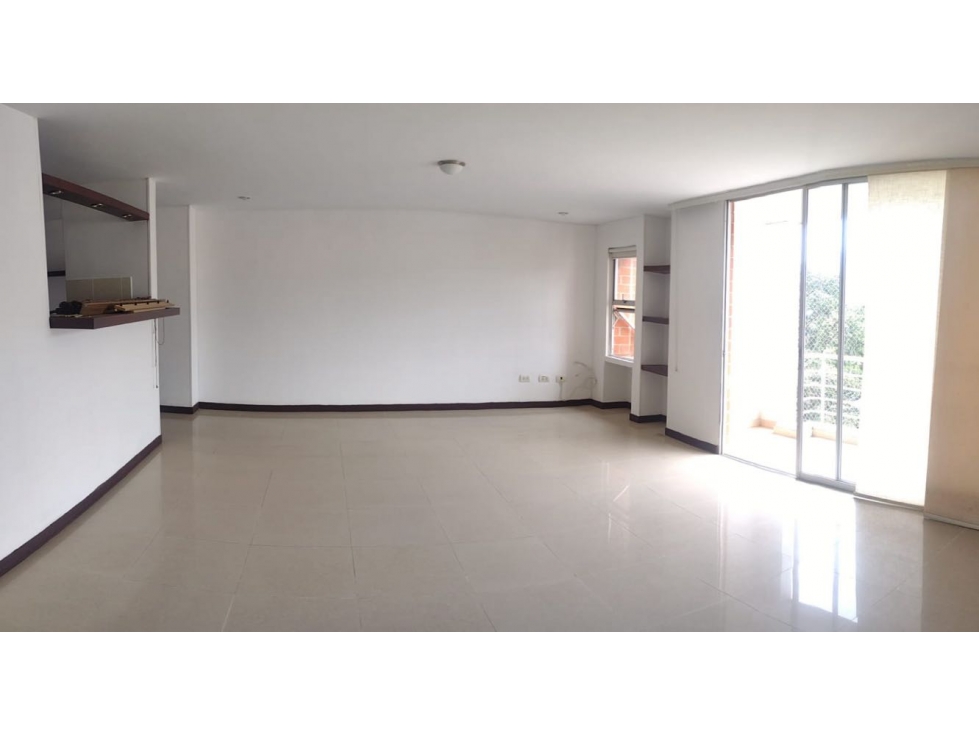 (MC) Apartamento en Venta para INVERSIÓN en La Flora Cali