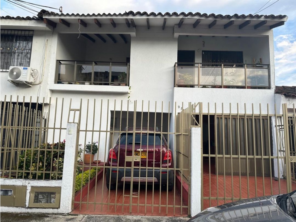 (MC) Casa Bifamiliar Independiente en Venta Limonar Cali