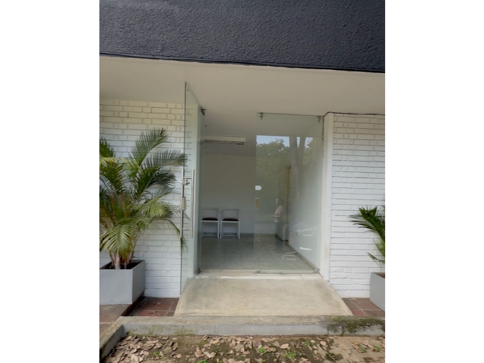 (MC) Local en Alquiler Ciudad Jardín Cali
