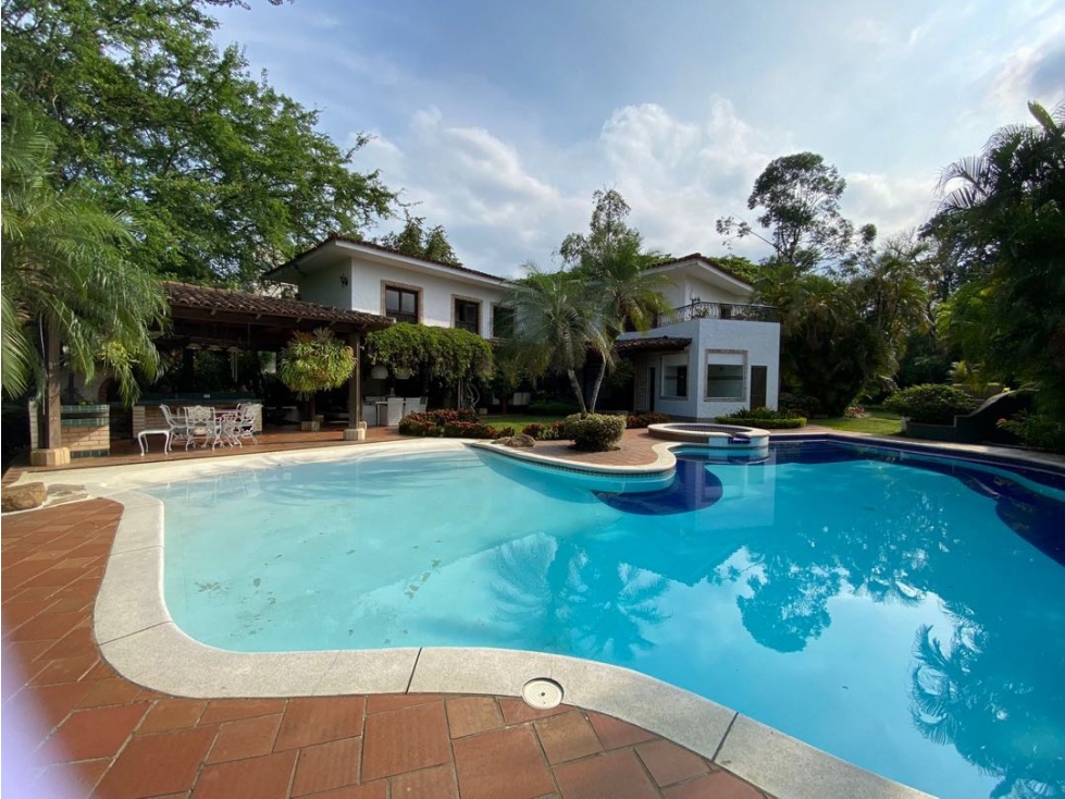 [MC-C] Casa Independiente Venta o Alquiler Pance - 1